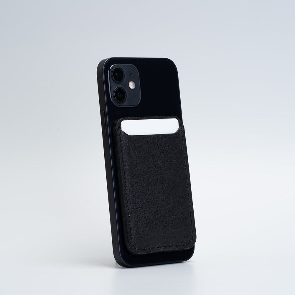 Full-Grain Leather MagSafe wallet - Classic