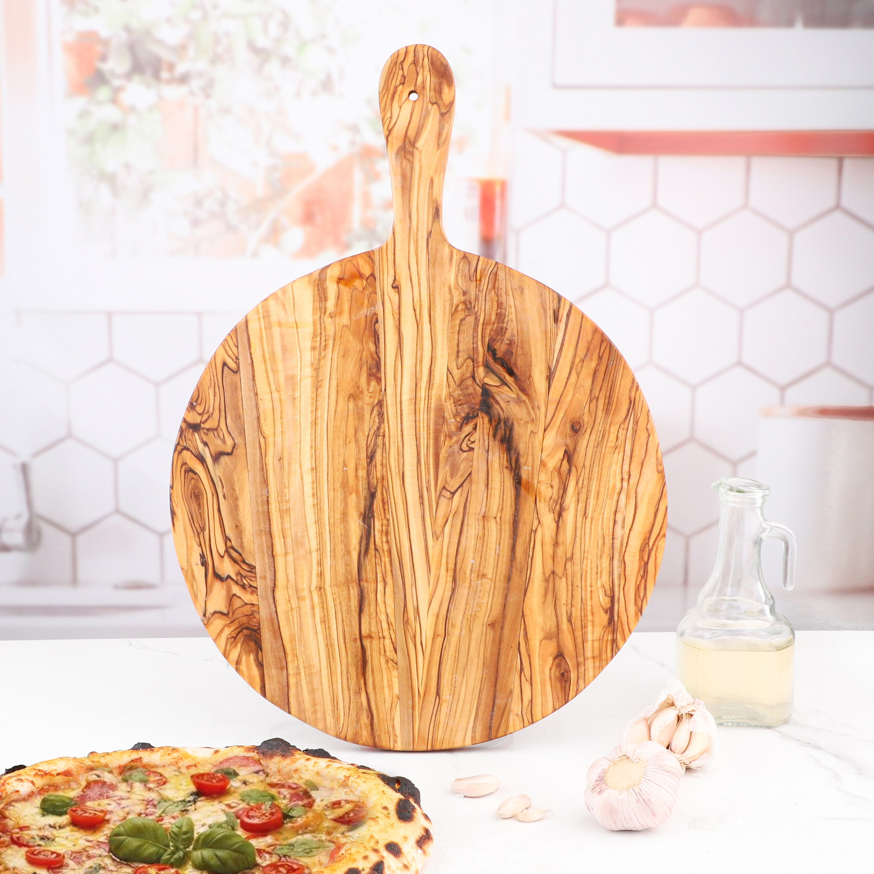 Round Board with Handle – My Kitchen’s New Star