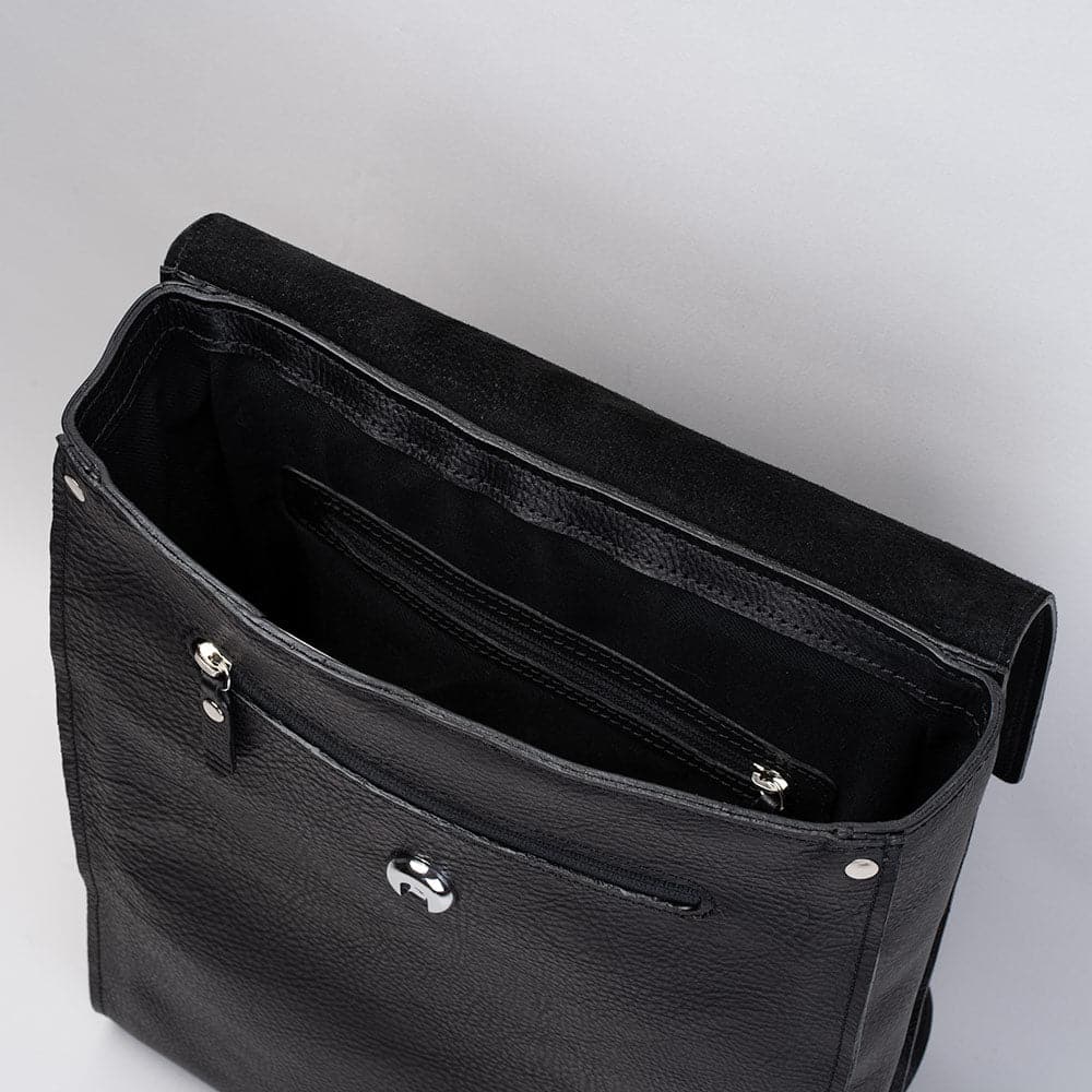 Leather laptop backpack - The Minimalist (Black).