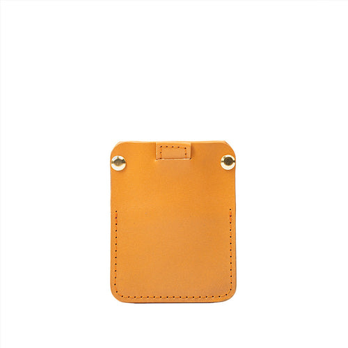Leather AirTag wallet - The Minimalist.