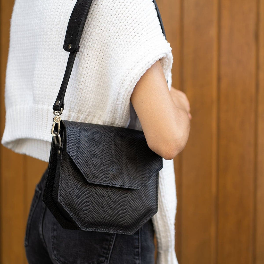 Embossed snake print purse - Hypatia.